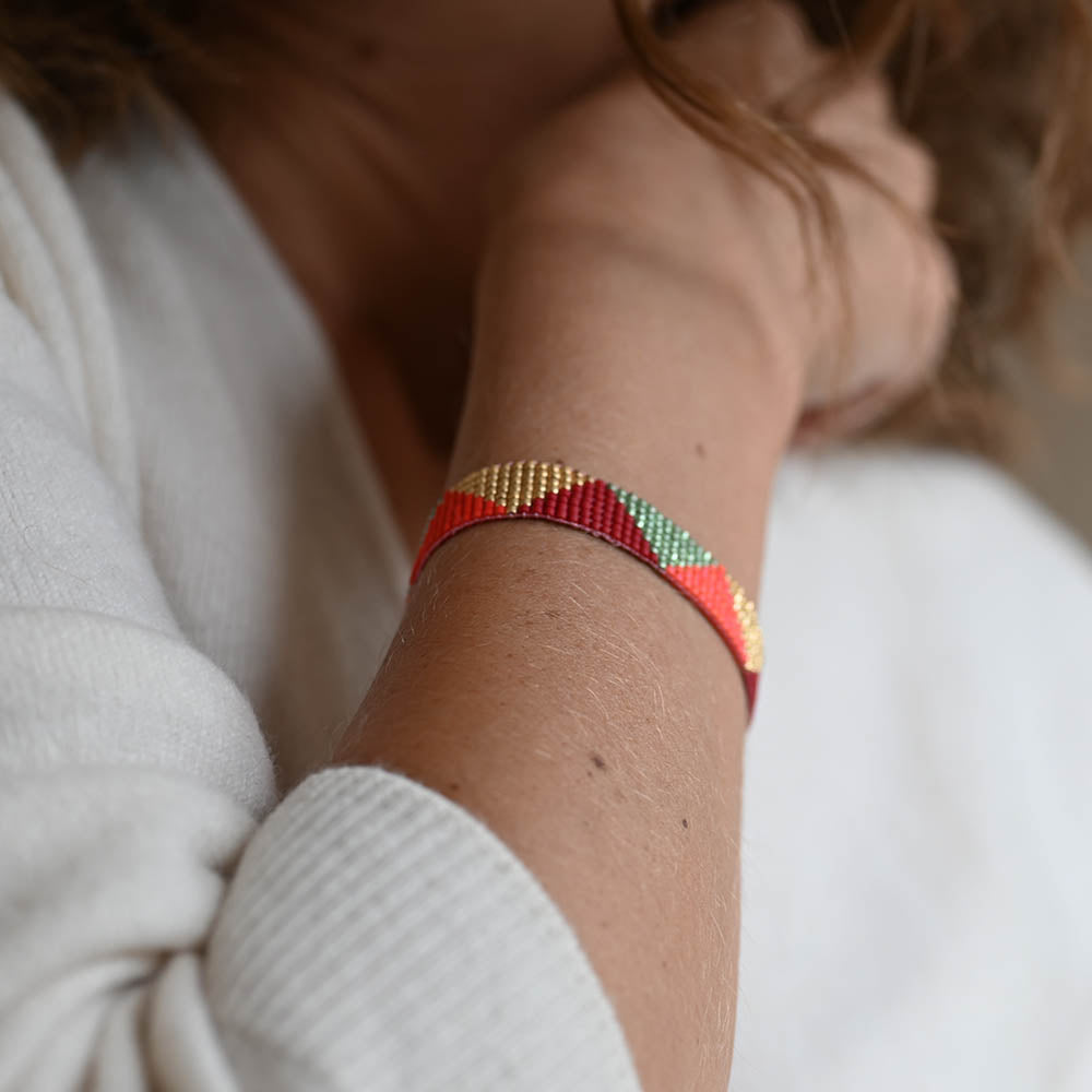 Naronna handmade woven Demi Bracelet with colourful pattern