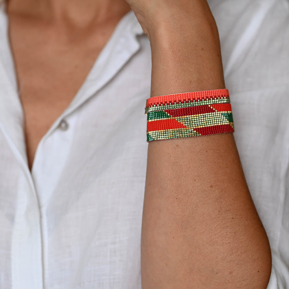 Naronna handmade woven Kalani Bracelet with colourful pattern