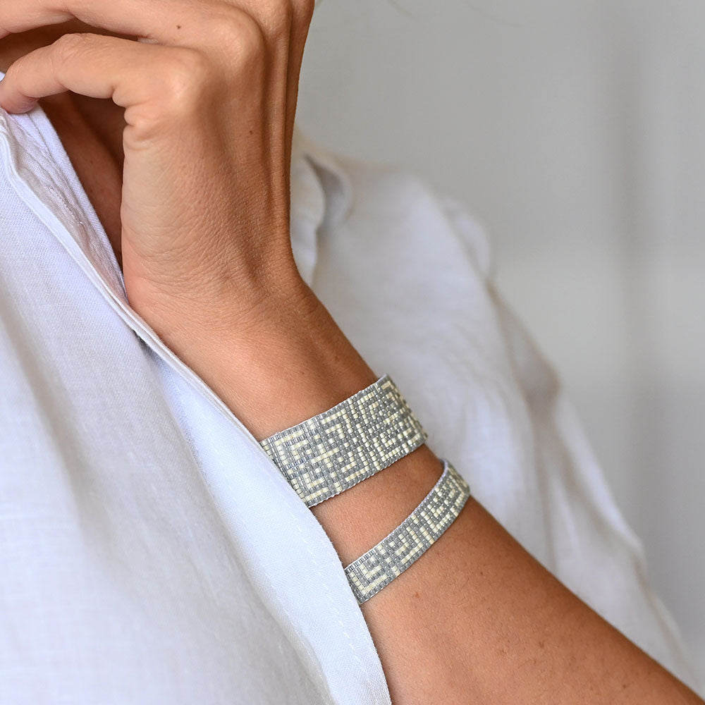 Naronna handmade woven Lila Bracelet with colourful pattern
