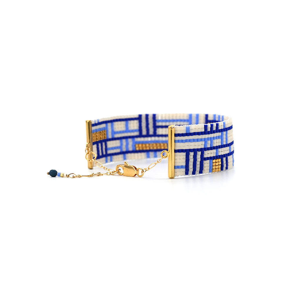 Naronna handmade woven Linus Bracelet with colourful pattern