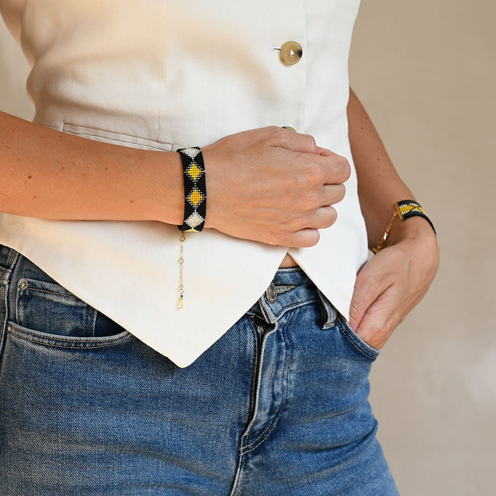 Naronna handmade woven Louis Bracelet with colourful pattern
