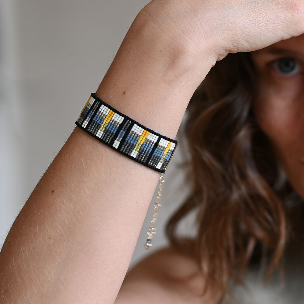 Naronna handmade woven Melody Bracelet with colourful pattern