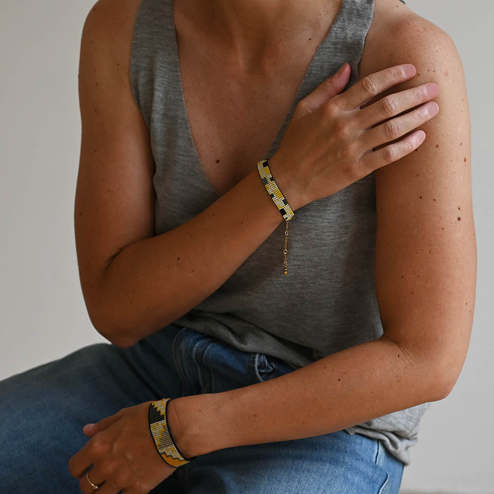 Naronna handmade woven Salma Bracelet with colourful pattern