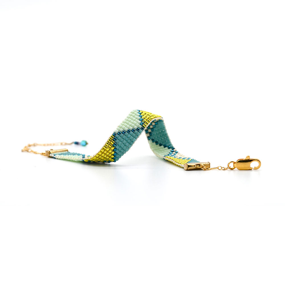 Naronna handmade woven Samara Bracelet with colourful pattern