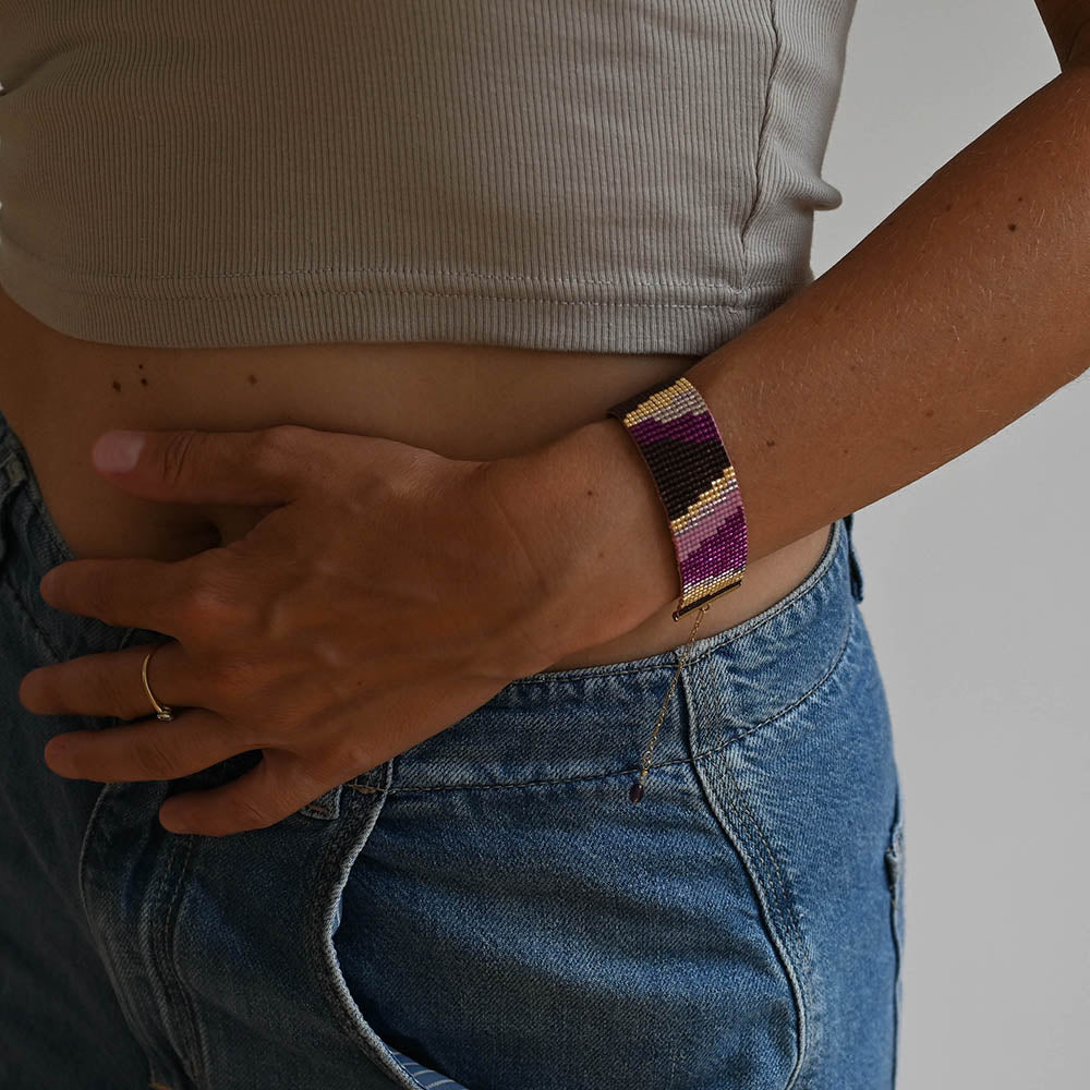 Naronna handmade woven Victoria Bracelet with colourful pattern