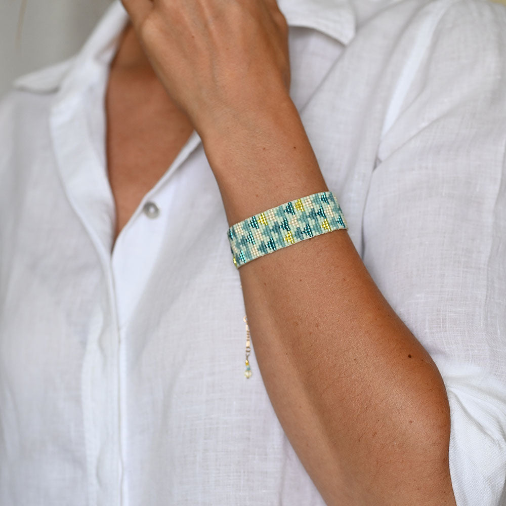 Naronna handmade woven Zoe Bracelet with colourful pattern