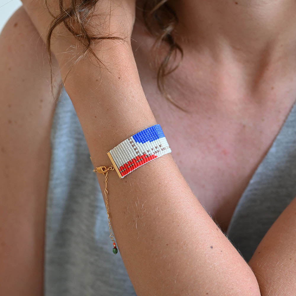 Naronna handmade woven Zora Bracelet with colourful pattern