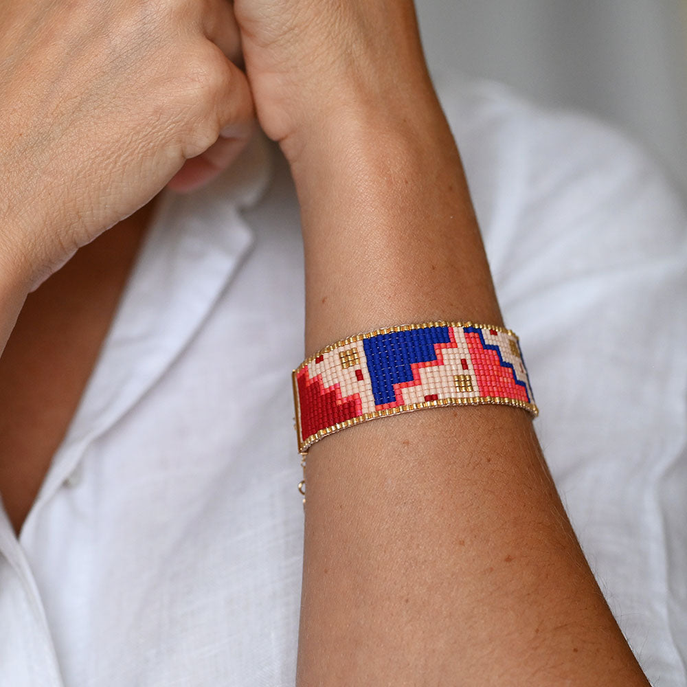 Naronna handmade woven Bella Bracelet with colourful pattern