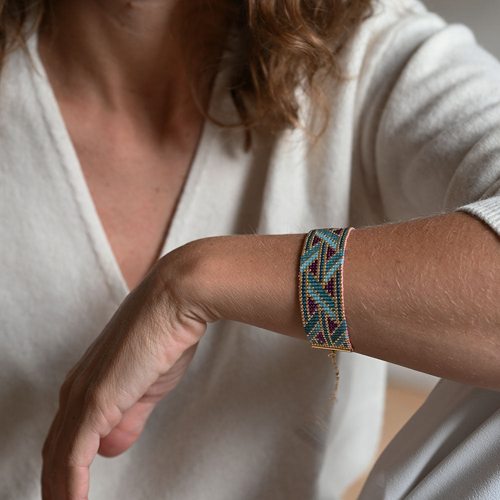 Naronna handmade woven Genesis Bracelet with colourful pattern