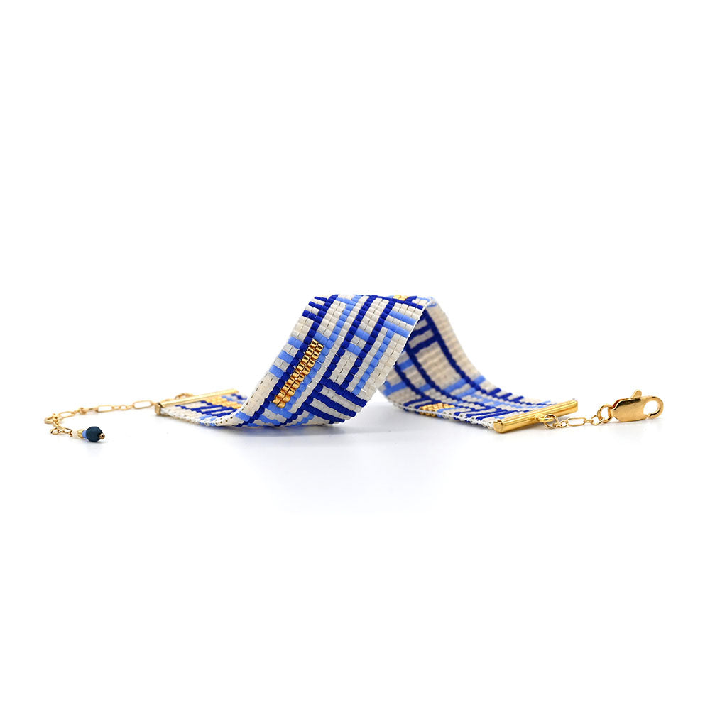 Naronna handmade woven Linus Bracelet with colourful pattern