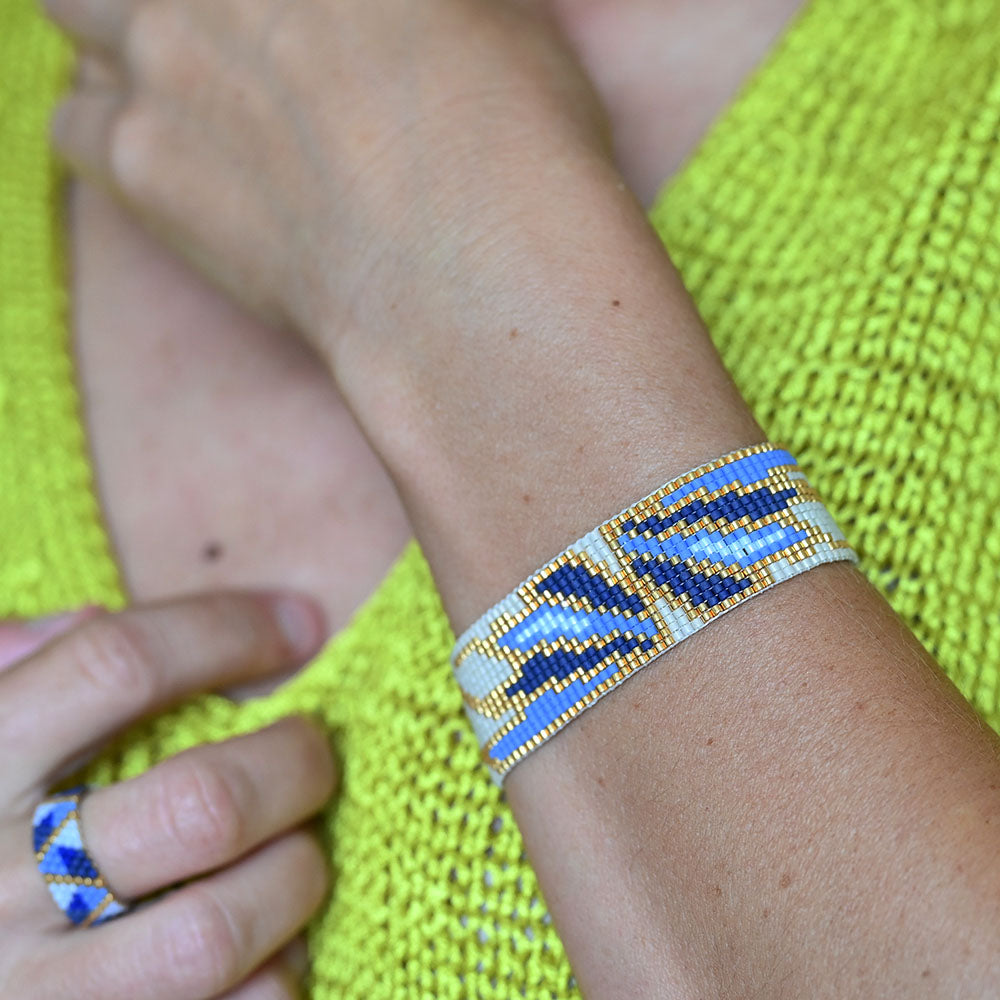 Naronna handmade woven Selene Bracelet with colourful pattern