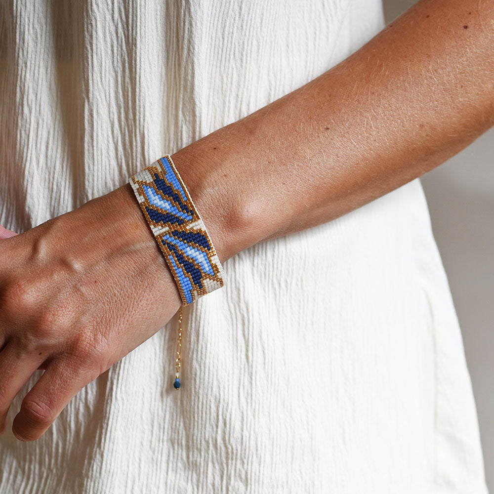 Naronna handmade woven Selene Bracelet with colourful pattern