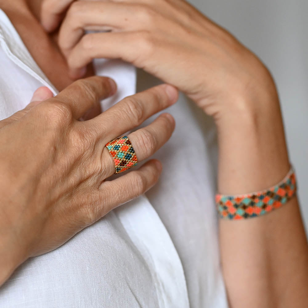 Naronna handmade woven Van Ring with colourful pattern